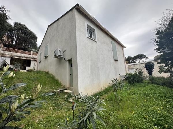Maison individuelle avec piscine