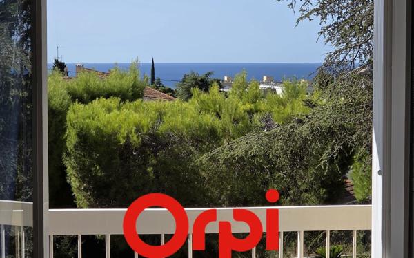 Appartement à vendre    3 pièces • 66,52 m2 Bandol