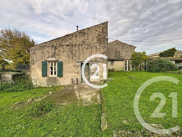 Maison à vendre  5 pièces - 100 m2 SALLES D ANGLES - 16