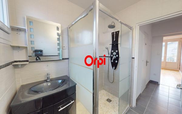 Appartement à vendre    3 pièces • 56 m2 Vaulx-en-Velin