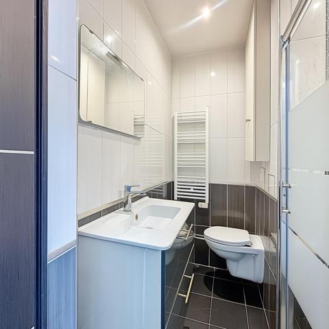 Appartement de deux pièces entièrement refait à neuf