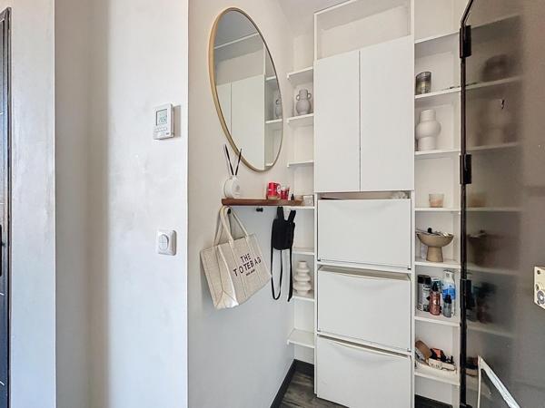 Appartement de deux pièces entièrement refait à neuf