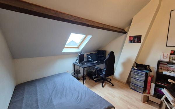 Immeuble à vendre    9 pièces • 177 m2 Nanteuil-lès-Meaux