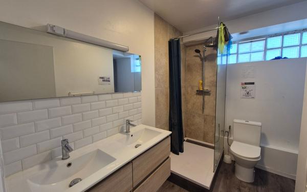 Immeuble à vendre    9 pièces • 177 m2 Nanteuil-lès-Meaux