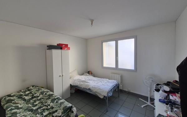 Immeuble à vendre    9 pièces • 177 m2 Nanteuil-lès-Meaux