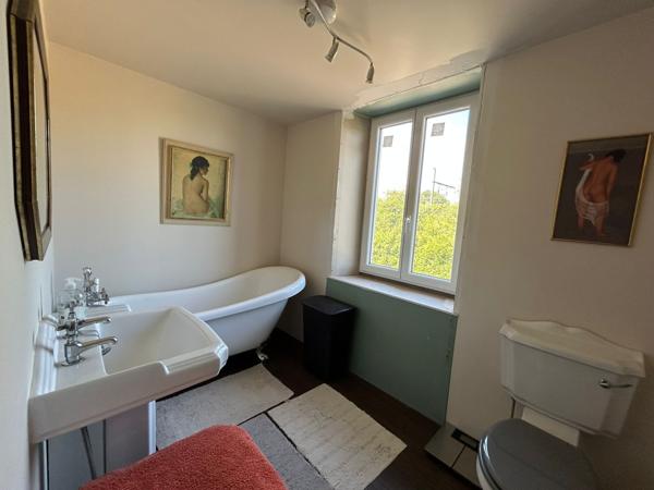 Maison de maitre au calme - 3 chambres - grenier grand terrain