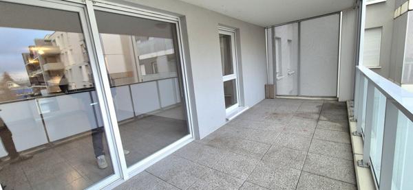 Beau 2 pièces de 42 m² avec terrasse et parking couvert