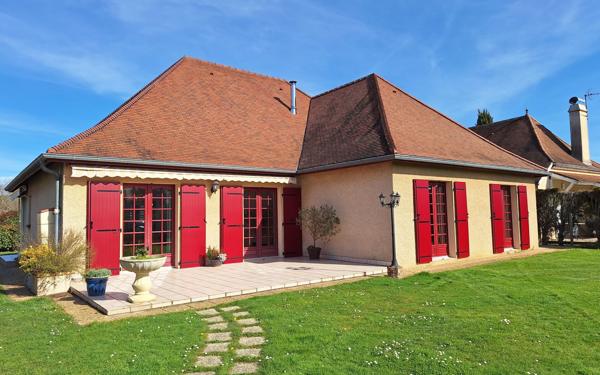 Maison à vendre    3 pièces •  Lescar