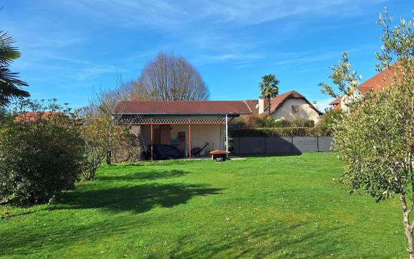 Maison à vendre    3 pièces •  Lescar