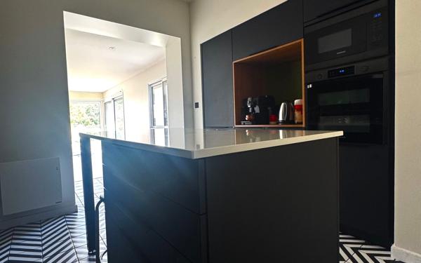 Maison à vendre    4 pièces •  Saintes