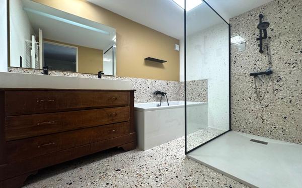 Maison à vendre    4 pièces •  Saintes