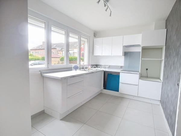 Location maison près de Tergnier - 3 pièce(s) - 80 m² - 650 €/mois