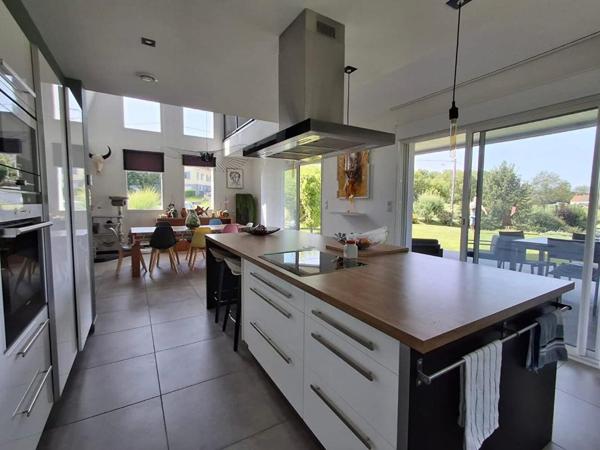 Pierrefontaine lès Blamont, Maison contemporaine 6 pièces, 2 Chambres, 162 m²