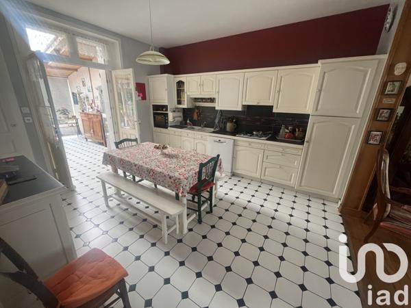 House for sale 7 rooms 177 m² Parthenay