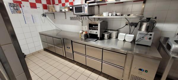 Fonds de commerce Restaurant à vendre Zone commerciale ST AUNES-VENDARGUES (34)