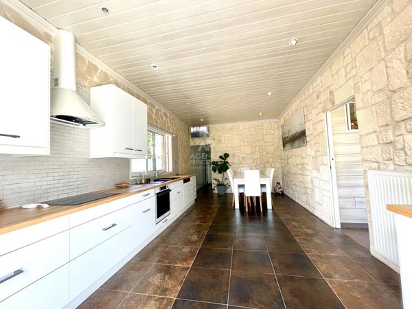 Maison Eragny 7 pièce(s) 195 m2 749 900 € **  - Référence  7997