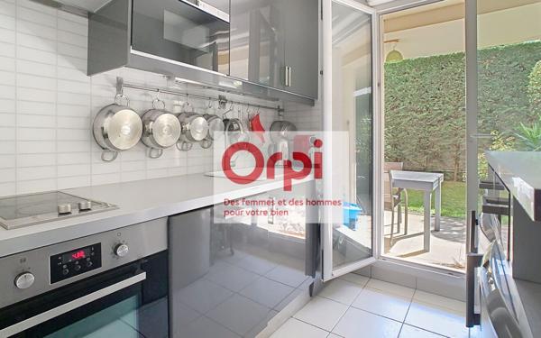 Appartement à vendre    2 pièces • 49,43 m2 Issy-les-Moulineaux