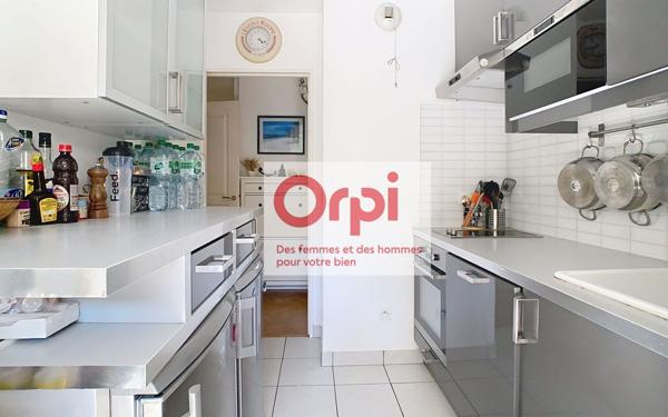 Appartement à vendre    2 pièces • 49,43 m2 Issy-les-Moulineaux