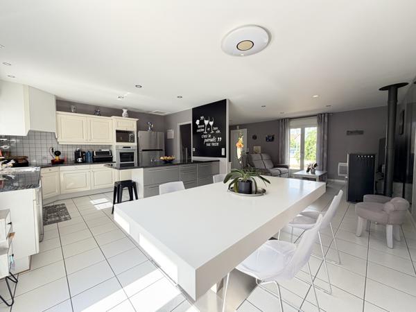 Maison 4 pièce(s) 3 chambre(s) 93 m²