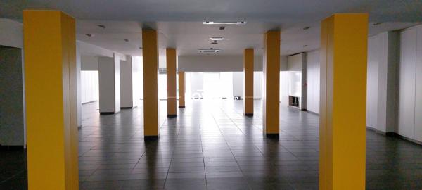 local commercial 300 m² centre-ville de Chatellerault