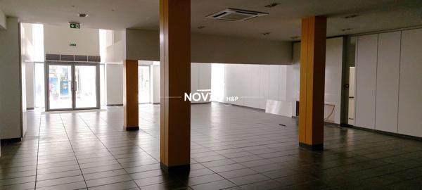 local commercial 300 m² centre-ville de Chatellerault