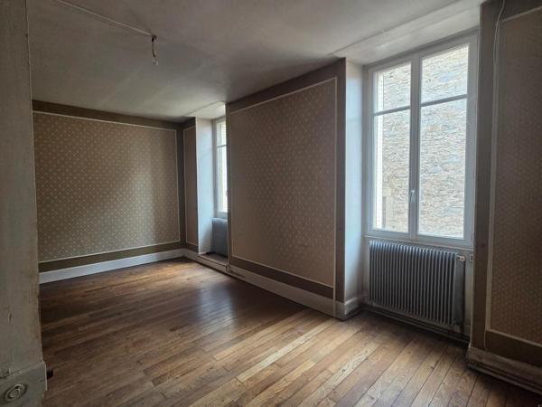 Plombières - Maison de ville avec garage et jardin