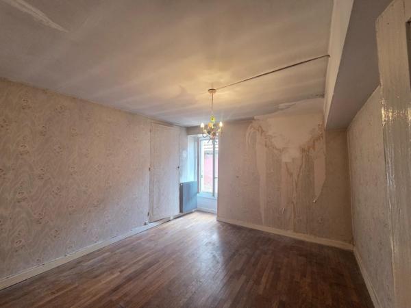 Plombières - Maison de ville avec garage et jardin