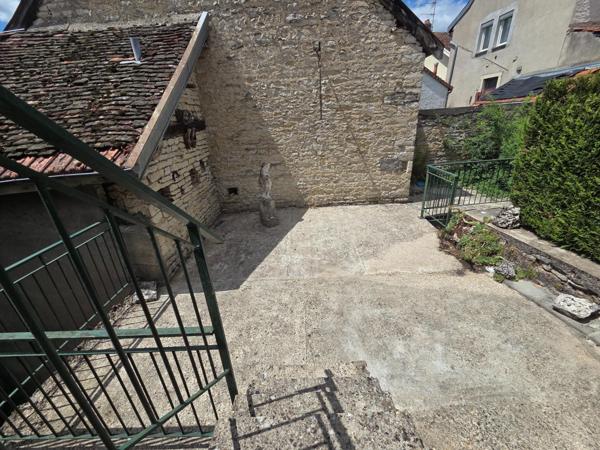 Plombières - Maison de ville avec garage et jardin