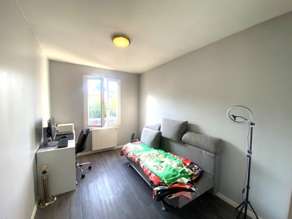 Maison
         4 pièces
        - 94 m² 275 000 € *