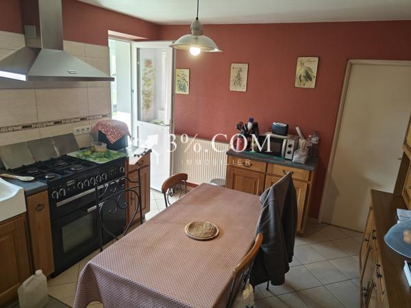 Maison de village 6 pièce(s) 4 chambre(s) 172 m²