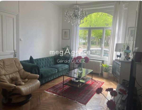 Maison à Douai, 59500 - 10 pièces 230m²