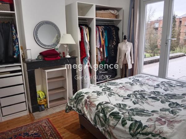 Maison à Douai, 59500 - 10 pièces 230m²