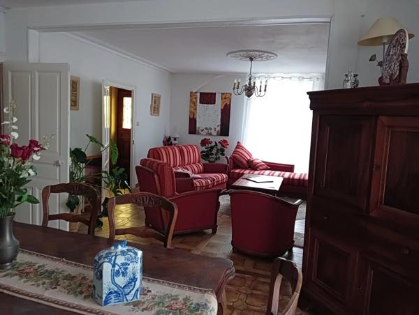 Maison de ville et studio indépendant