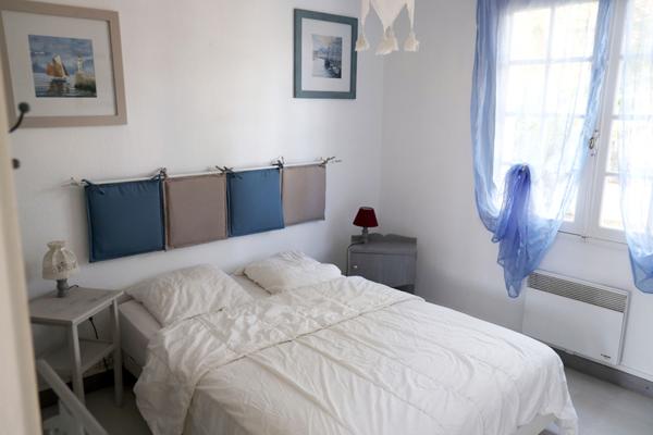 Villa de bord de mer, plage et forêt à pied