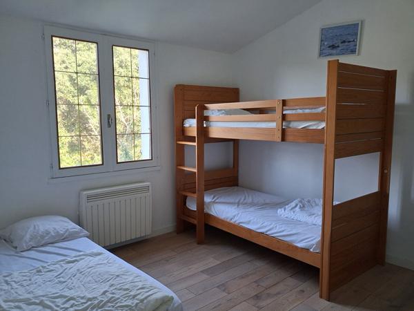 Maison atypique à rénover à 100 m de l'océan, au calme entre forêt et dunes