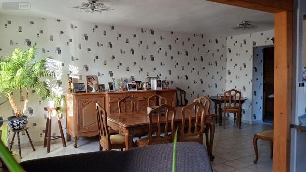 Maison restaurée à vendre à Forges-les-Eaux en Seine-Maritime (76440), ref : VENT/559