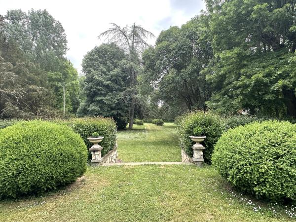 Maison de maître avec parc, piscine et accès rivière – Entre Bordeaux, Saint-Émilion et Bergerac