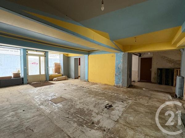 à vendre  710 m2 COULOMMIERS - 77