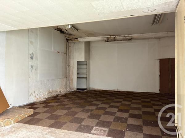 à vendre  710 m2 COULOMMIERS - 77