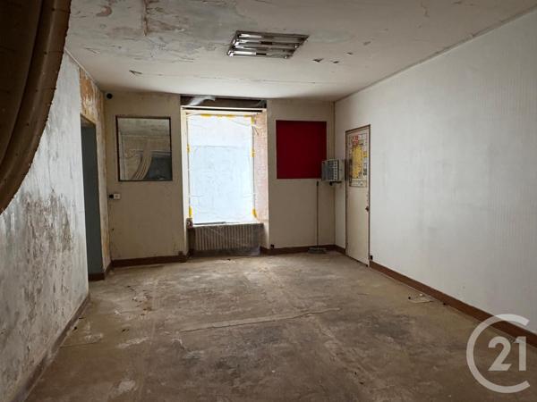 à vendre  710 m2 COULOMMIERS - 77