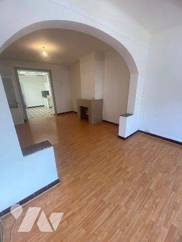 CALAS SECTEUR CURIE ENSEMBLE IMMOBILIER APPARTEMENT ET GARAGE