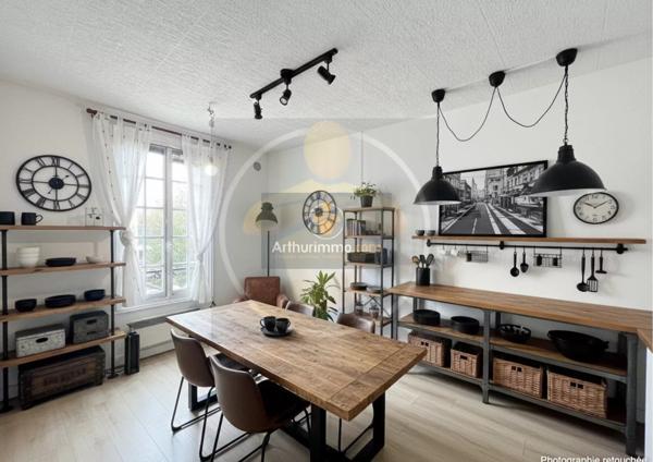 Vente                                                      Local commercial
                        
                                         90 m2                     à Coulommiers