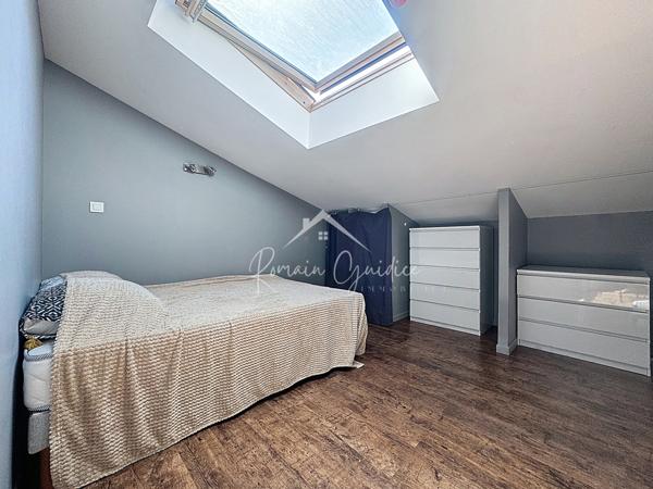 Millau (12100) APPARTEMENT F3 60 M² CARREZ POUR 74 M² AU SOL