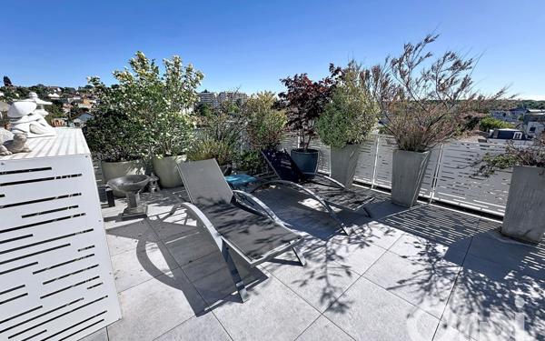 Appartement à vendre    4 pièces • 84,10 m2 Clamart