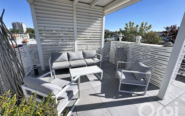 Appartement à vendre    4 pièces • 84,10 m2 Clamart