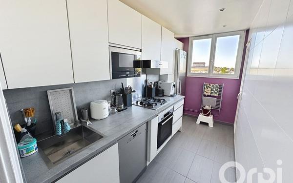 Appartement à vendre    4 pièces • 84,10 m2 Clamart