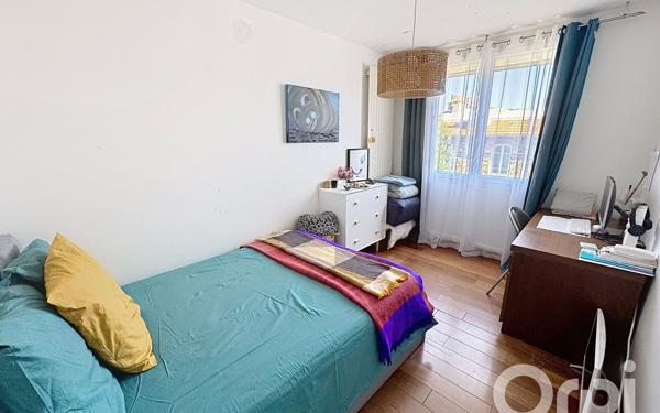 Appartement à vendre    4 pièces • 84,10 m2 Clamart