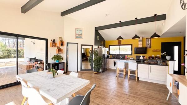 VILLA PLAIN-PIED QUARTIER PRIVILEGIE