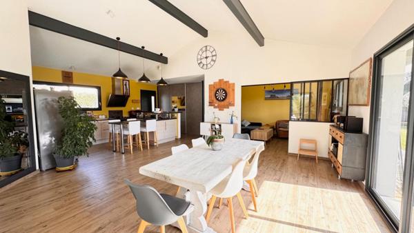 VILLA PLAIN-PIED QUARTIER PRIVILEGIE