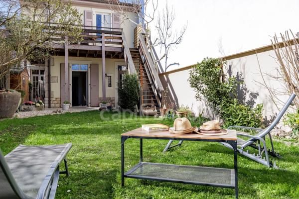 Maison à vendre 7 pièces DIVONNE LES BAINS (01)